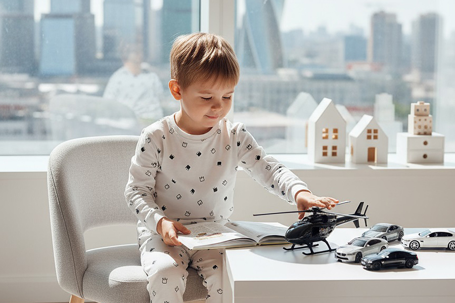 картинка Ткань с принтом Милые короны Т698_4 от компании Руткани